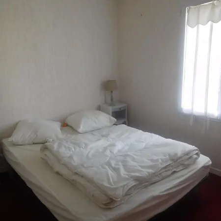 Maison Spacieuse 9 Pers, Secteur Calme *
